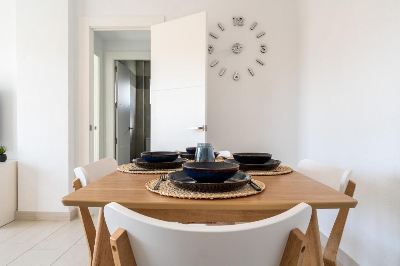Sea View 2 Bedroom Apartment 2 Min Away From The Beach Torremolinos Zewnętrze zdjęcie