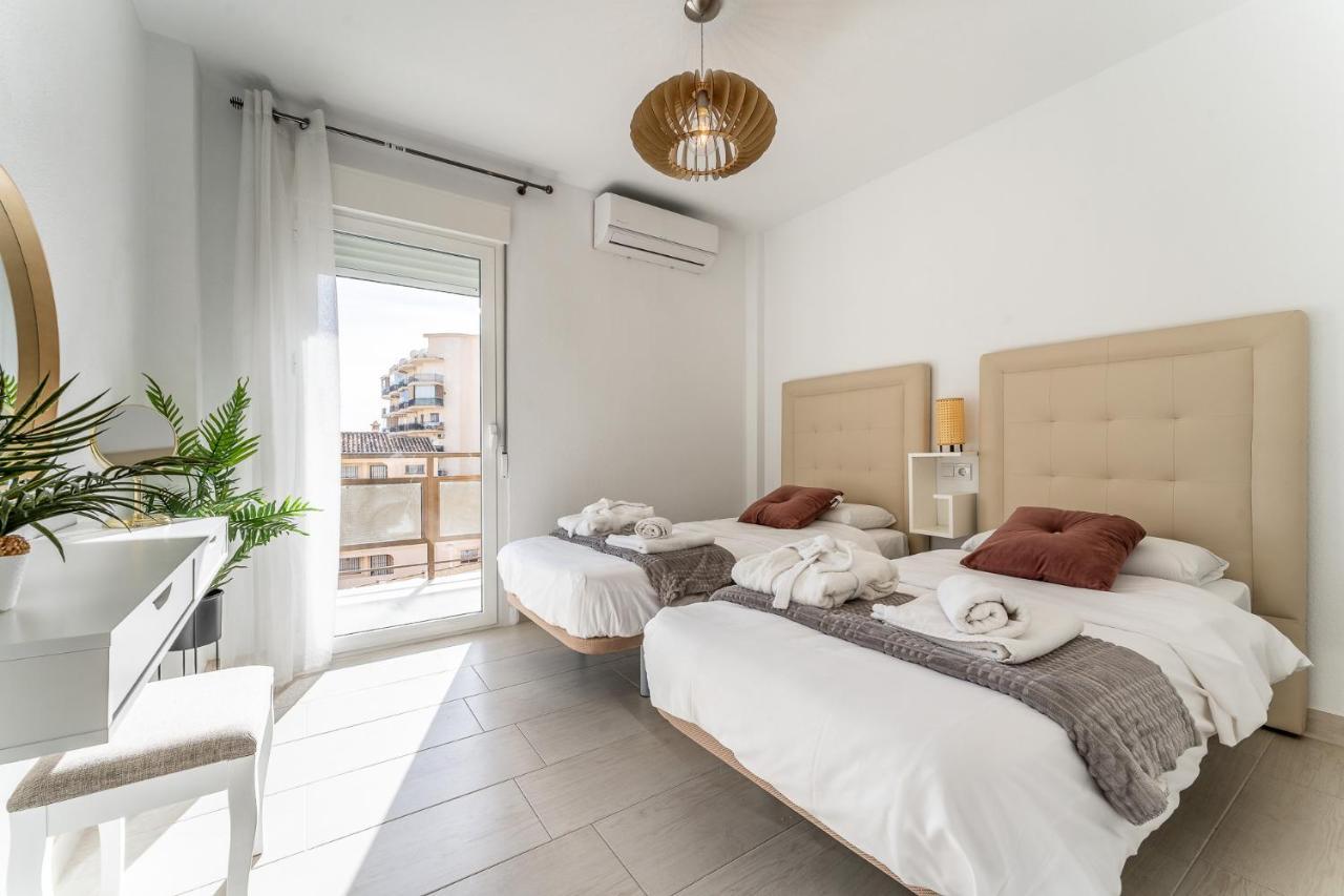 Sea View 2 Bedroom Apartment 2 Min Away From The Beach Torremolinos Zewnętrze zdjęcie