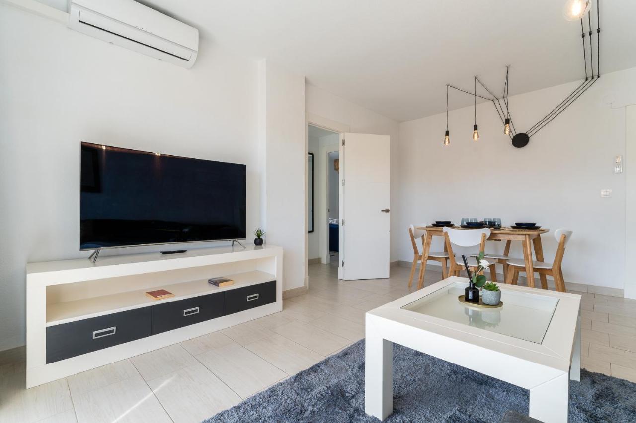 Sea View 2 Bedroom Apartment 2 Min Away From The Beach Torremolinos Zewnętrze zdjęcie