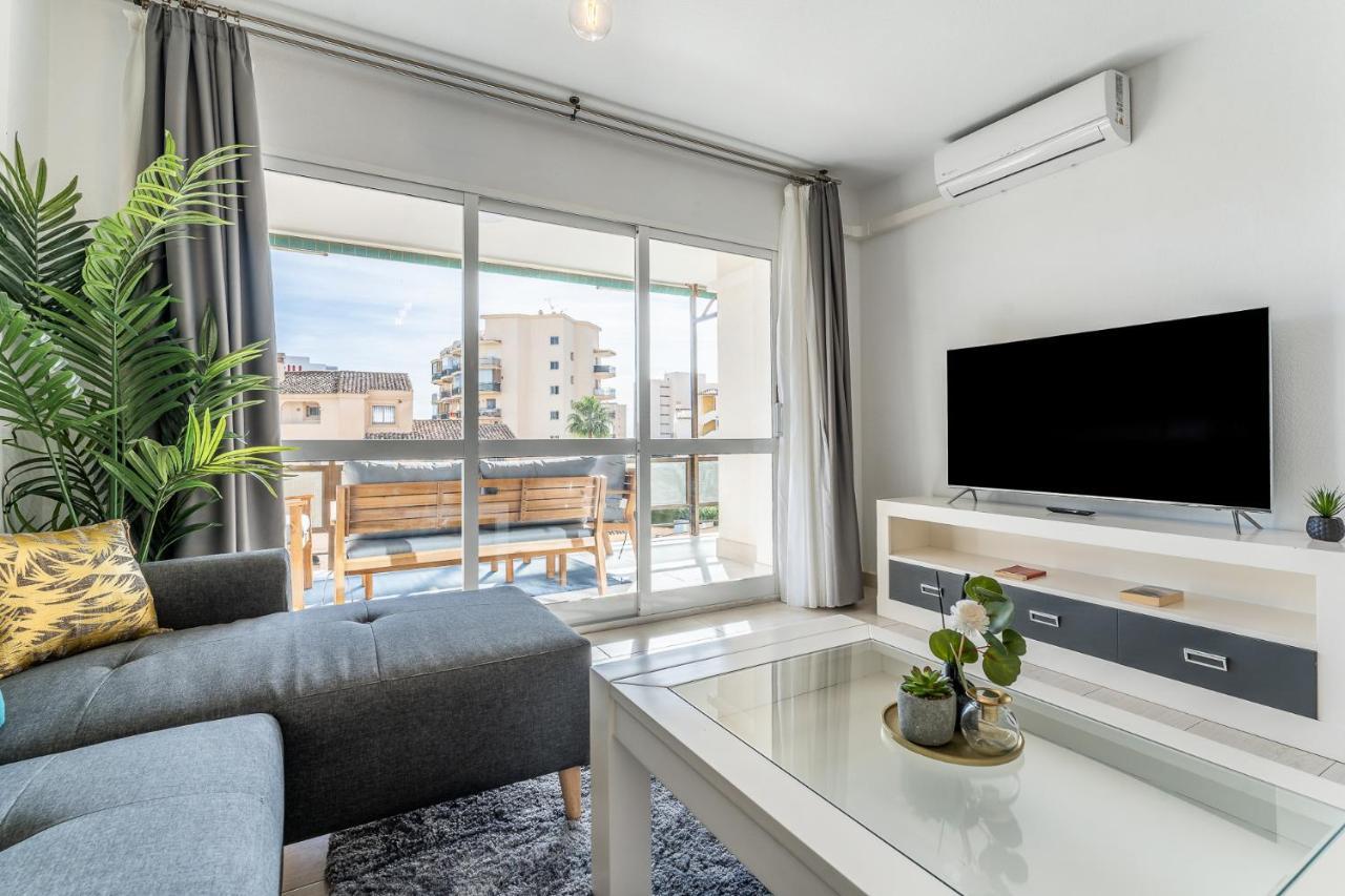 Sea View 2 Bedroom Apartment 2 Min Away From The Beach Torremolinos Zewnętrze zdjęcie