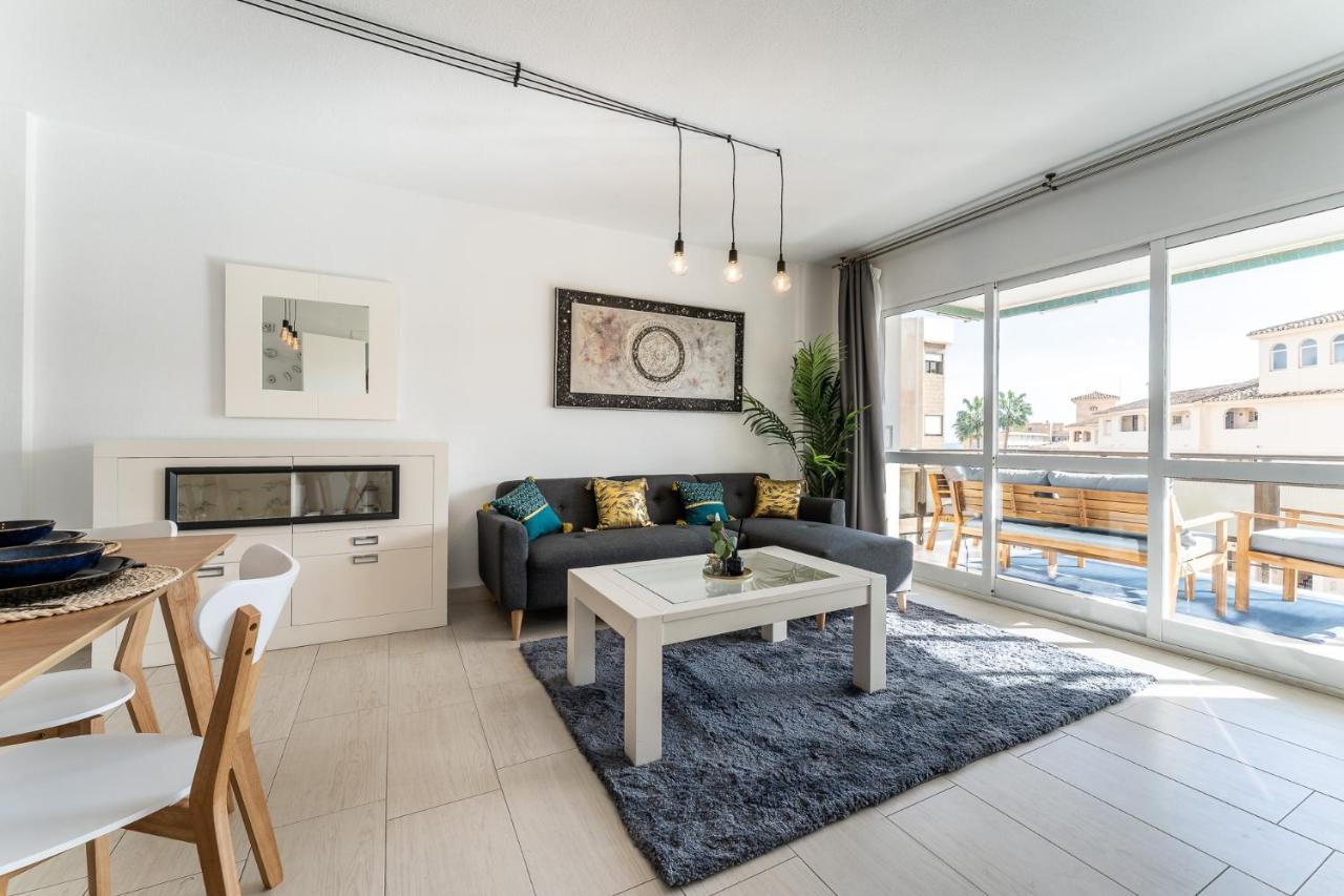 Sea View 2 Bedroom Apartment 2 Min Away From The Beach Torremolinos Zewnętrze zdjęcie